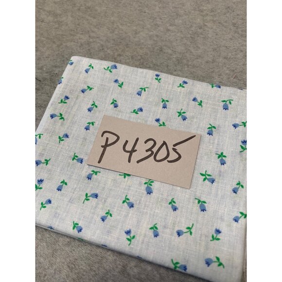 Blue & Green Floral Cotton Fabric 18x22" Sewing Quilting Craft Projects - Picture 3 of 4